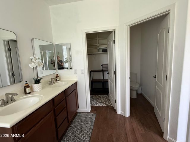 3647 E LESLIE Drive, Gilbert, AZ 85296