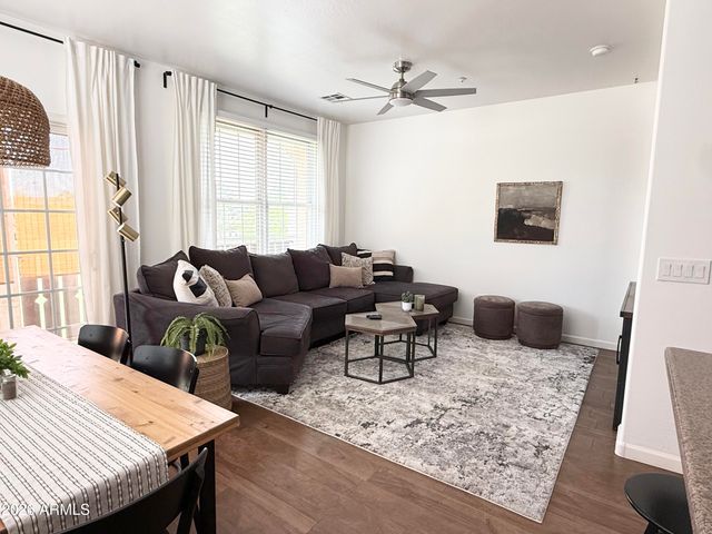 3647 E LESLIE Drive, Gilbert, AZ 85296