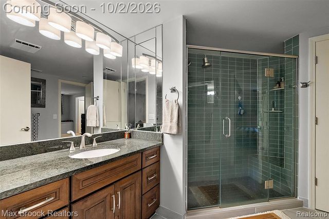 4335 Echo Road, Bloomfield Hills, MI 48302