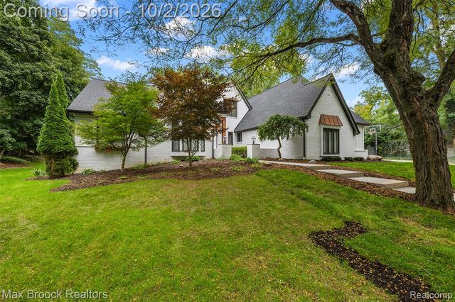 4335 Echo Road, Bloomfield Hills, MI 48302