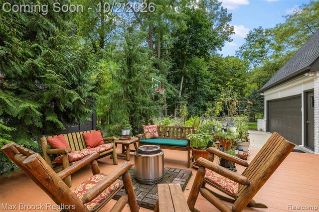 4335 Echo Road, Bloomfield Hills, MI 48302