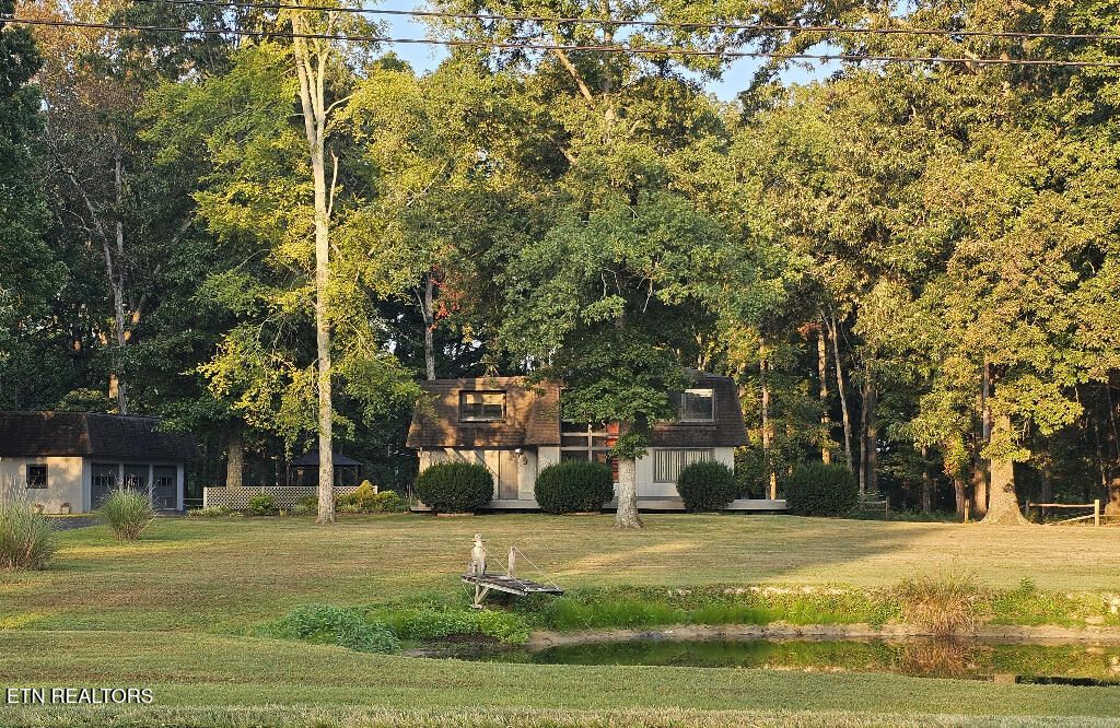 725 Highway 25-32, White Pine, TN 37890