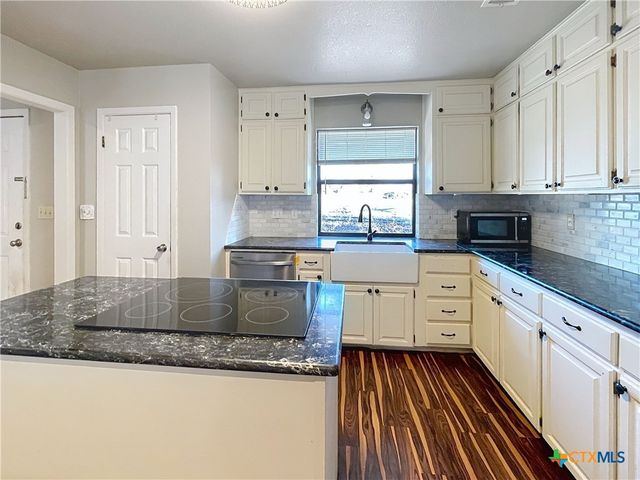 3172 Auction Barn Road, Belton, TX 76513