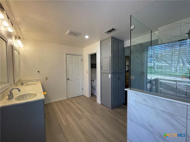 3172 Auction Barn Road, Belton, TX 76513