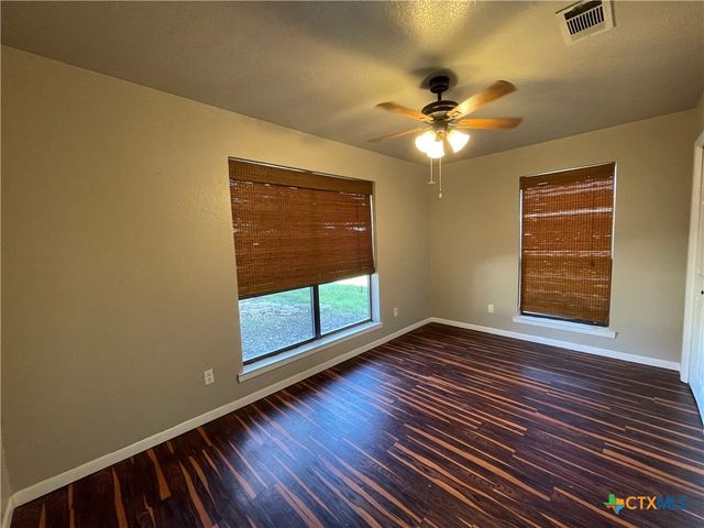 3172 Auction Barn Road, Belton, TX 76513