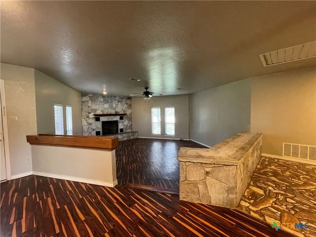 3172 Auction Barn Road, Belton, TX 76513