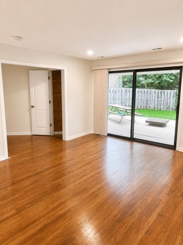 4N015 Kenwood Avenue, West Chicago, IL 60185