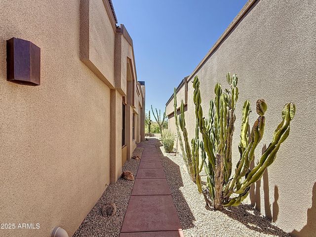 25150 N WINDY WALK Drive 14, Scottsdale, AZ 85255