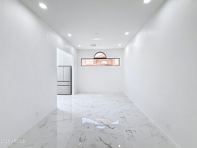 25150 N WINDY WALK Drive 14, Scottsdale, AZ 85255