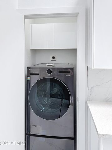 25150 N WINDY WALK Drive 14, Scottsdale, AZ 85255