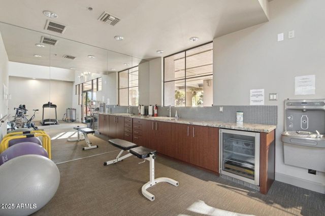 25150 N WINDY WALK Drive 14, Scottsdale, AZ 85255