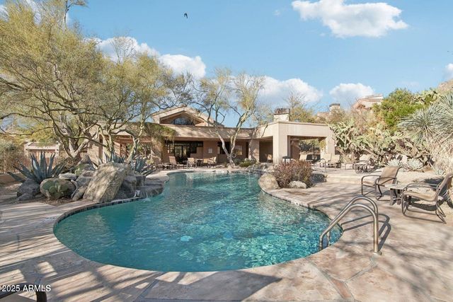 25150 N WINDY WALK Drive 14, Scottsdale, AZ 85255