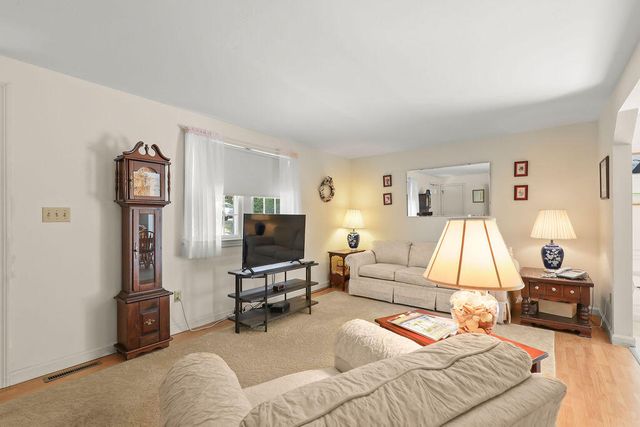 4 Ryder Circle, Sandwich, MA 02563