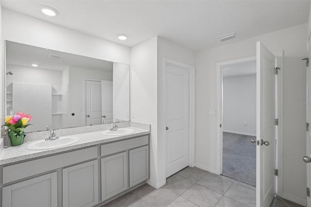 7530 BROAD POINTE DRIVE, Zephyrhills, FL 33540