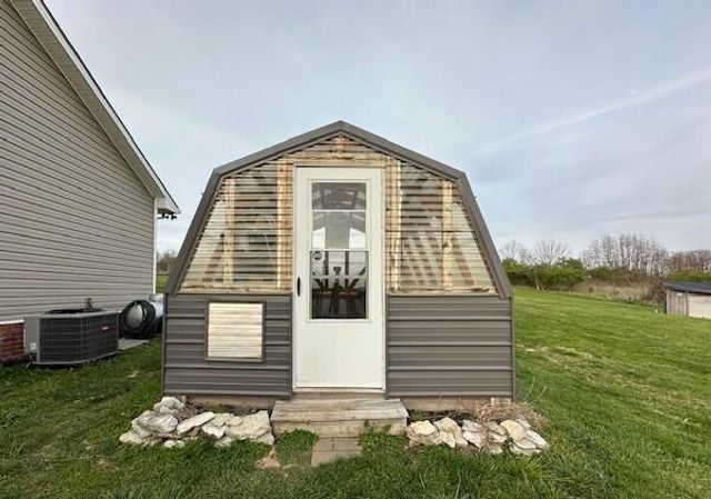 1453 Normans Camp Road, Harrodsburg, KY 40330