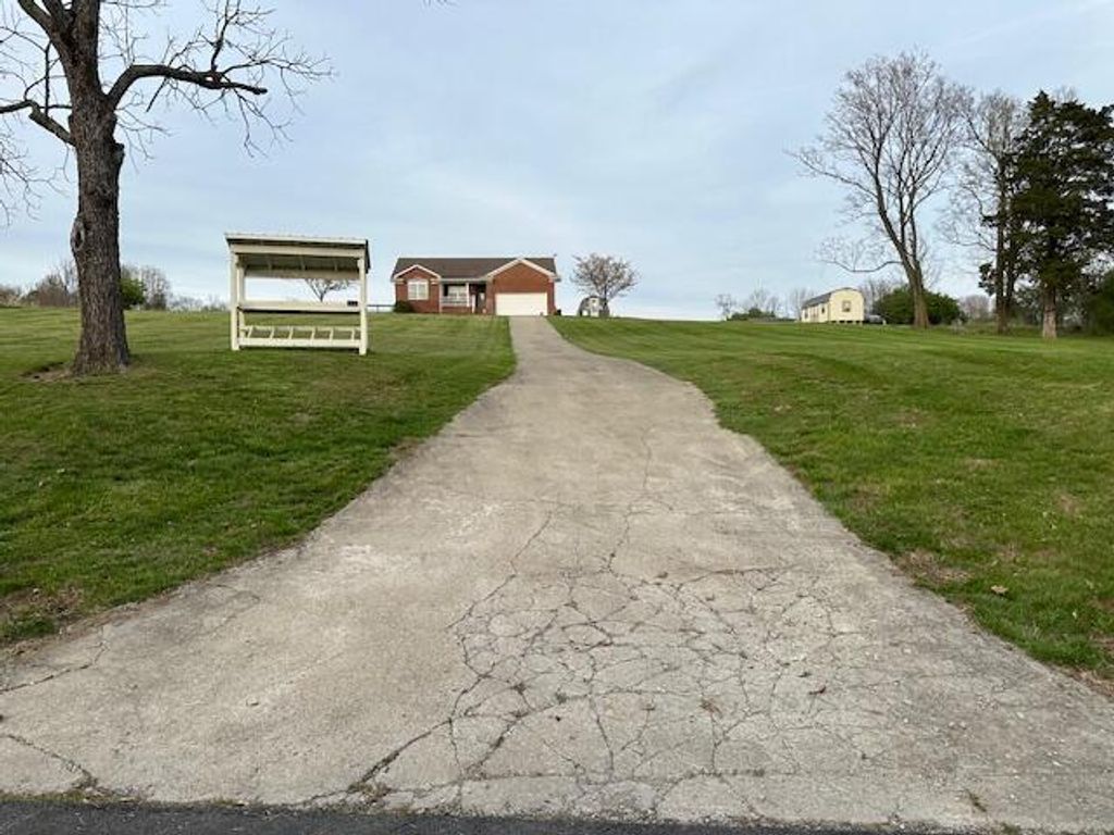 1453 Normans Camp Road, Harrodsburg, KY 40330