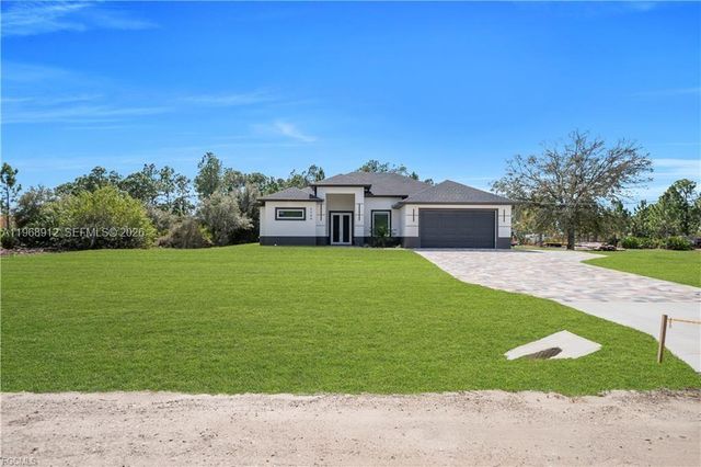 7799 15th Place, Labelle, FL 33935