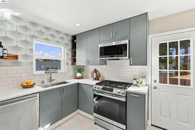 1337 Excelsior Ave., Oakland, CA 94602