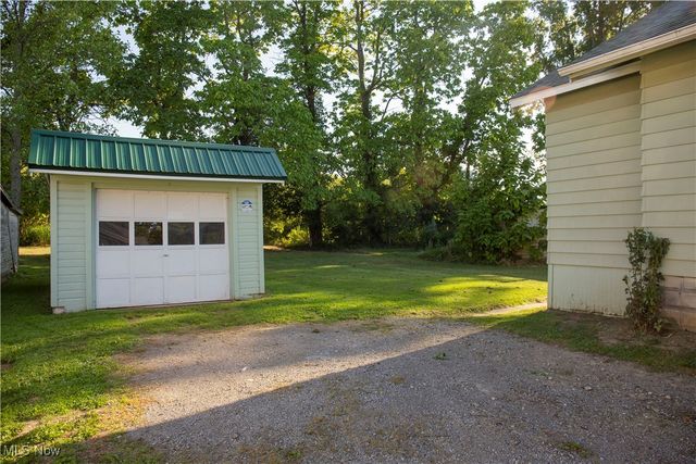 234 Elm Street, Geneva, OH 44041