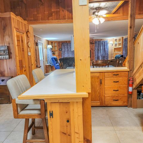 20401 Elise'S Lazy Lane, Wheatland, MO 65779