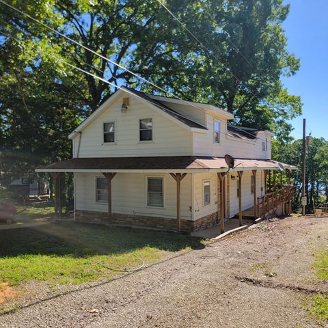 20401 Elise'S Lazy Lane, Wheatland, MO 65779