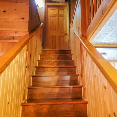 20401 Elise'S Lazy Lane, Wheatland, MO 65779