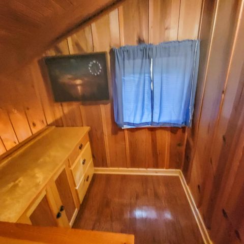20401 Elise'S Lazy Lane, Wheatland, MO 65779
