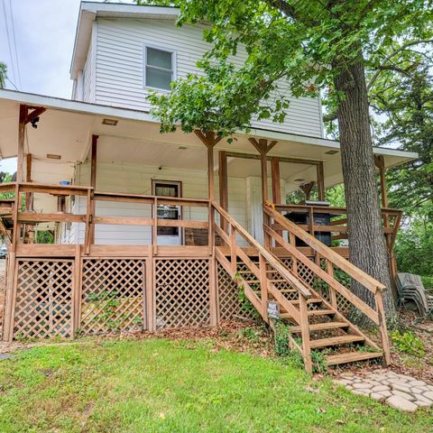 20401 Elise'S Lazy Lane, Wheatland, MO 65779