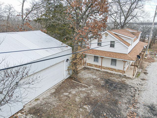 20401 Elise'S Lazy Lane, Wheatland, MO 65779
