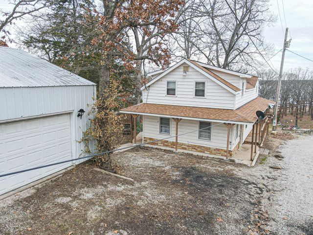 20401 Elise'S Lazy Lane, Wheatland, MO 65779