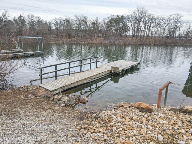 20401 Elise'S Lazy Lane, Wheatland, MO 65779