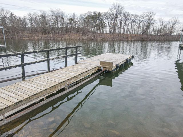 20401 Elise'S Lazy Lane, Wheatland, MO 65779