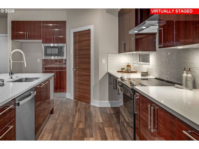 15747 Sw VANDERWOOD Ave, Tigard, OR 97224