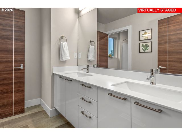 15747 Sw VANDERWOOD Ave, Tigard, OR 97224