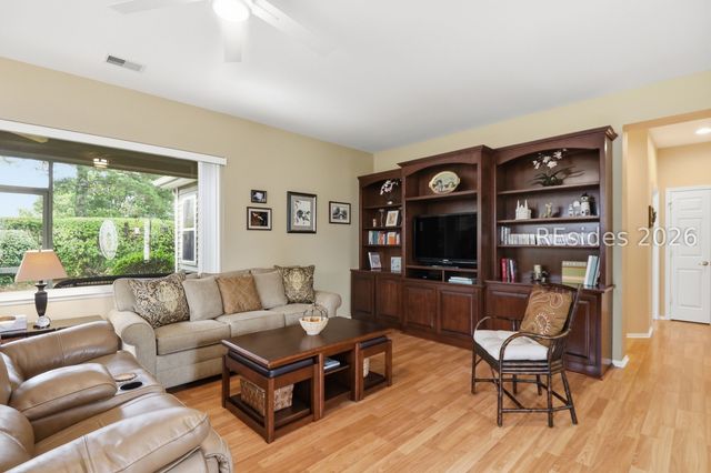 37 Fenwick Dr, Bluffton, SC 29909