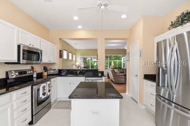 37 Fenwick Dr, Bluffton, SC 29909