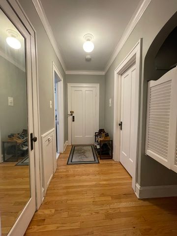 125 Washington Boulevard 2, Oak Park, IL 60302