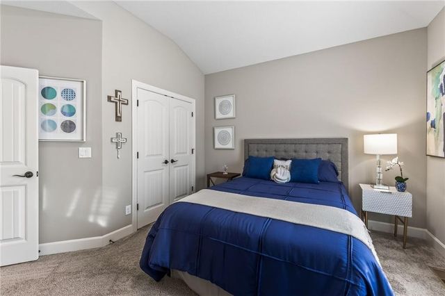 433 NW Kaylea Court, Lee's Summit, MO 64081