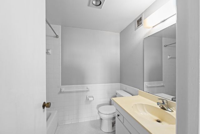 475 N Highland St Apt 10J, Memphis, TN 38122