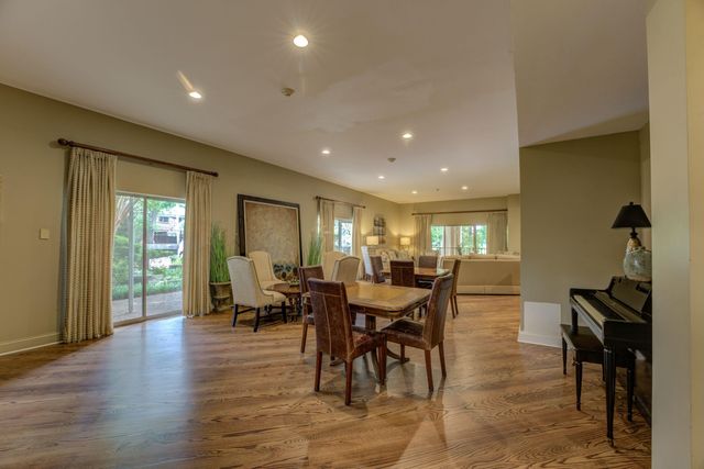 475 N Highland St Apt 10J, Memphis, TN 38122