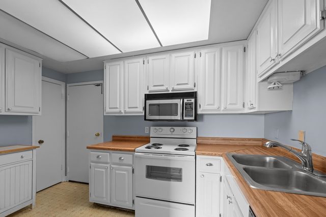 475 N Highland St Apt 10J, Memphis, TN 38122