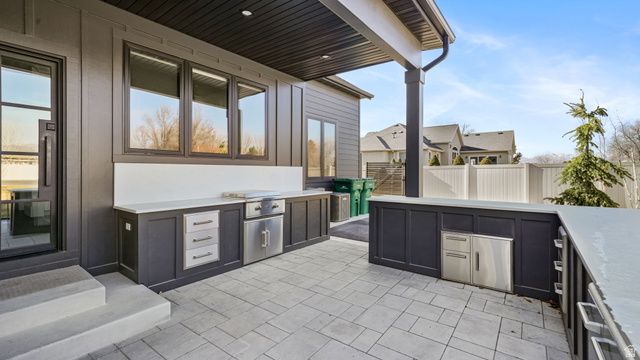 6756 W 10050 N, Highland, UT 84003