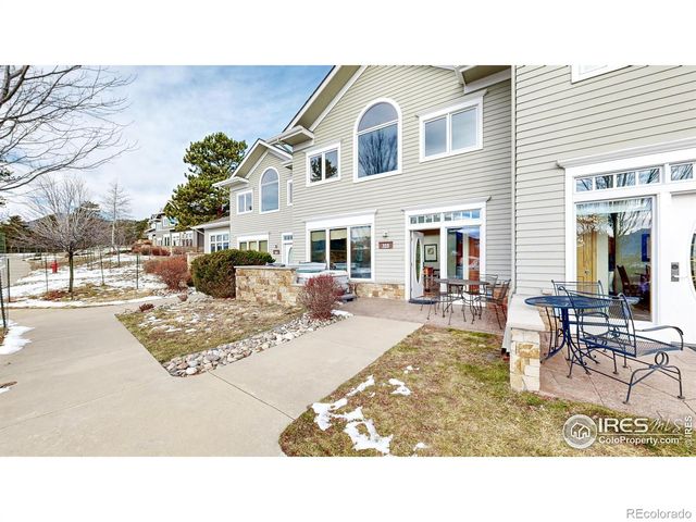 325 Overlook Lane, Estes Park, CO 80517