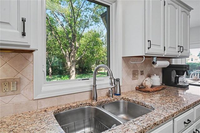 4708 Muirfield Drive, Lawrence, KS 66047