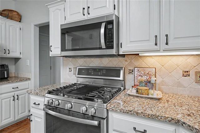 4708 Muirfield Drive, Lawrence, KS 66047