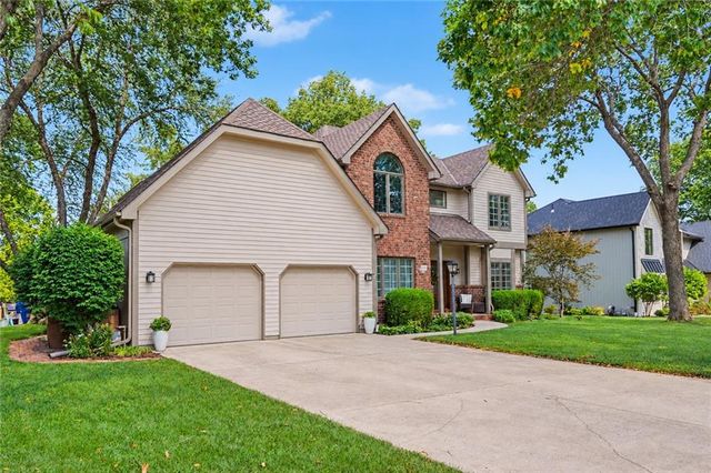 4708 Muirfield Drive, Lawrence, KS 66047