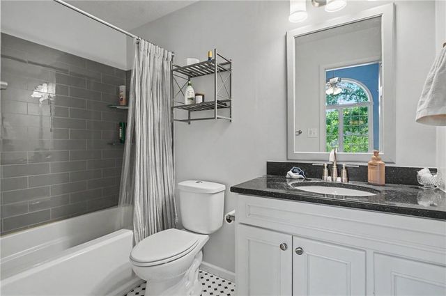 4708 Muirfield Drive, Lawrence, KS 66047