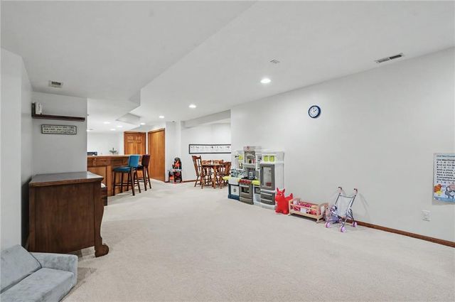 4708 Muirfield Drive, Lawrence, KS 66047