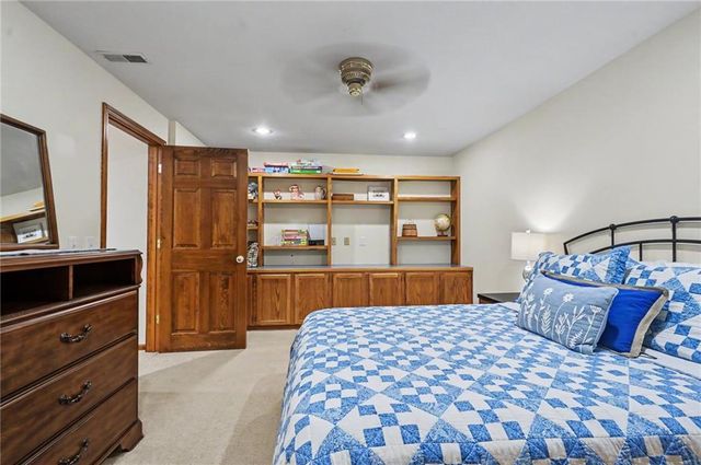 4708 Muirfield Drive, Lawrence, KS 66047
