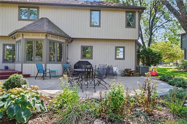 4708 Muirfield Drive, Lawrence, KS 66047